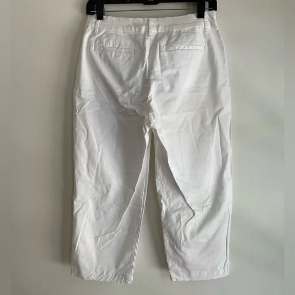 Croft & Barrow White Stretch Capri Pants Size 6 - Picture 3 of 4